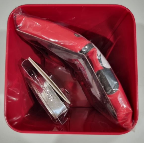 2 x DISNEY Mickey Mouse Bundles, Apron, Tin and Cookie Cutters - Picture 7 of 7